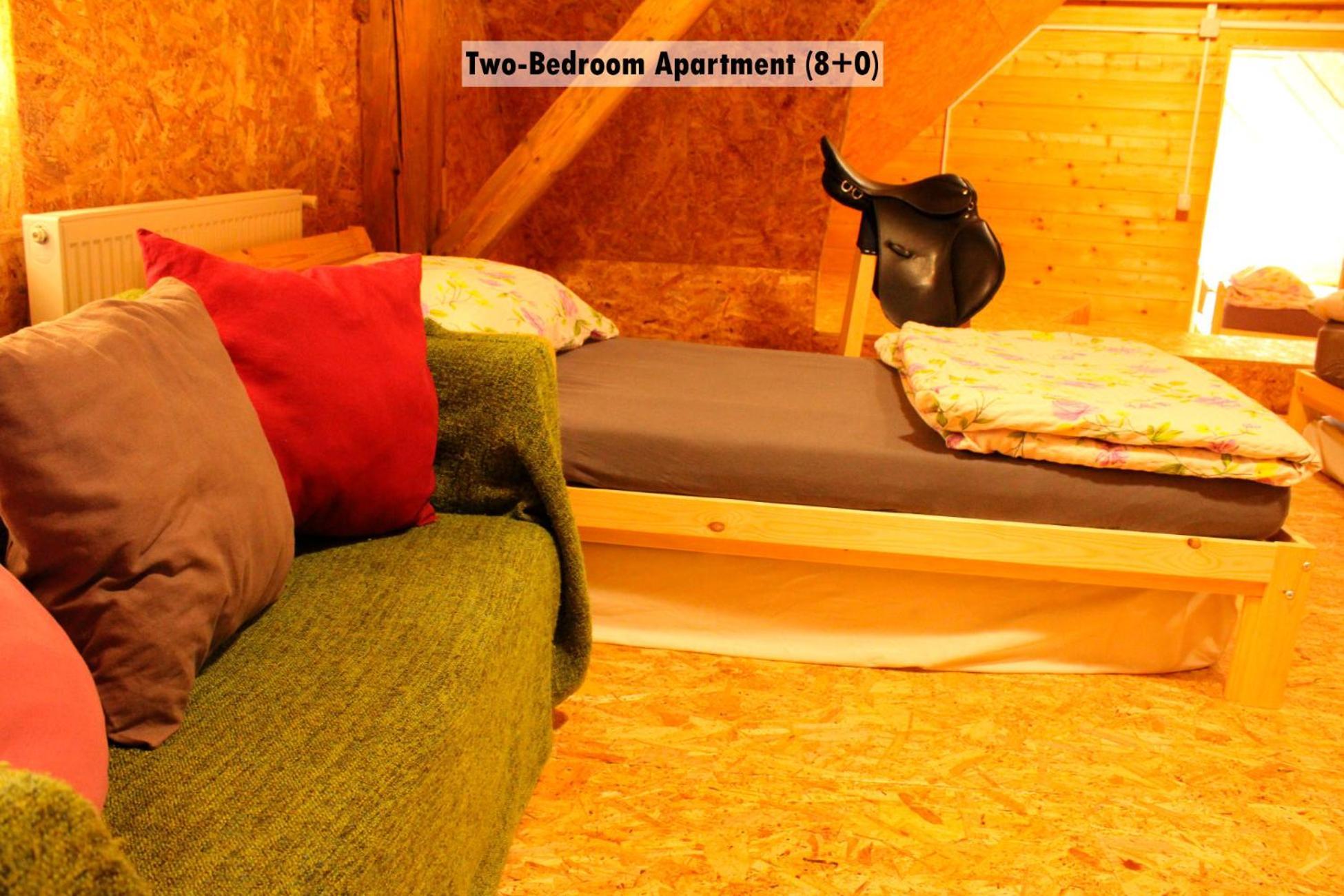 Apartments Farm House Uric Есенице Экстерьер фото